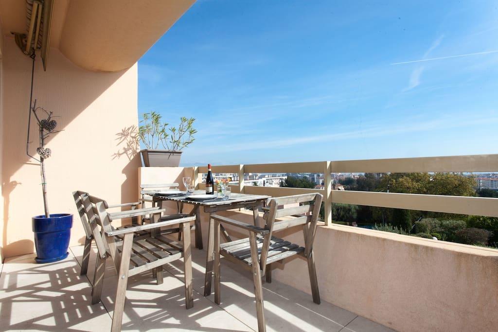 Vue Mer, Terrasse Et Parking Prive Антиб Екстериор снимка
